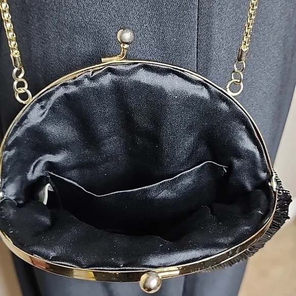 La Regale Ltd. beaded evening/cocktail purse in black and gold tones; vintage, 7 - Picture 3 of 8